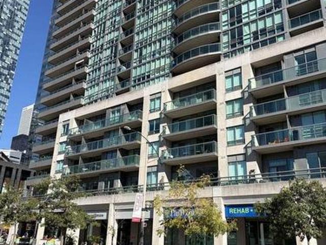 Condo for sale in Spadina—Fort York, Toronto