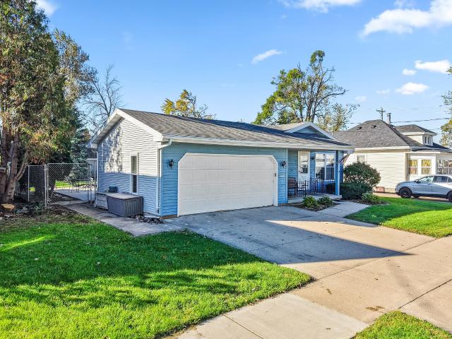 House for sale in Menasha, Winnebago County