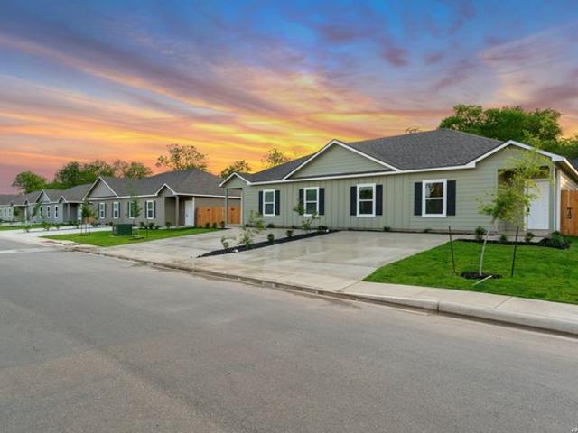 House for sale in Seguin, Texas