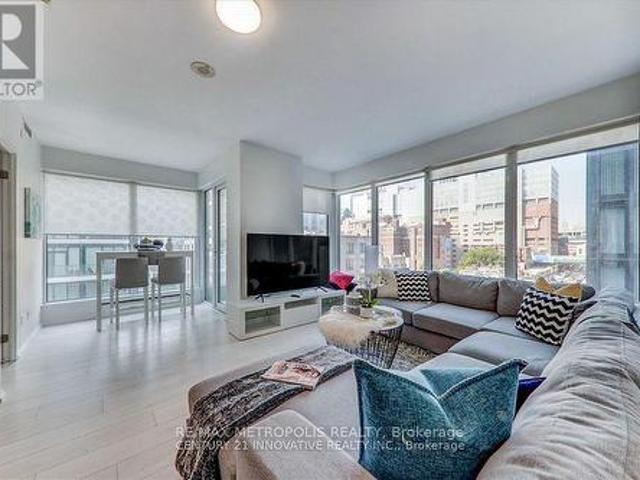 Condo for sale in Toronto Centre, Toronto