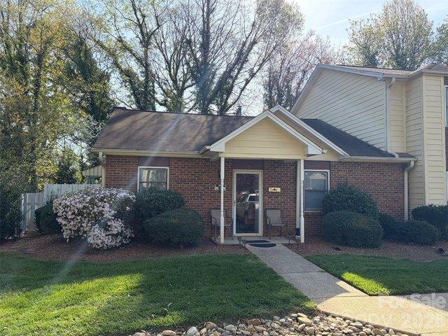Townhouse for sale in Catawba, North Carolina