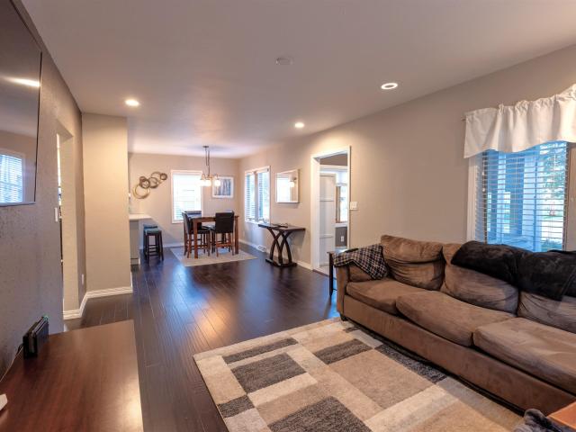 House for sale in Neenah, Winnebago County