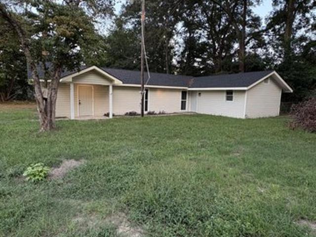 House for sale in Maxton, North Carolina
