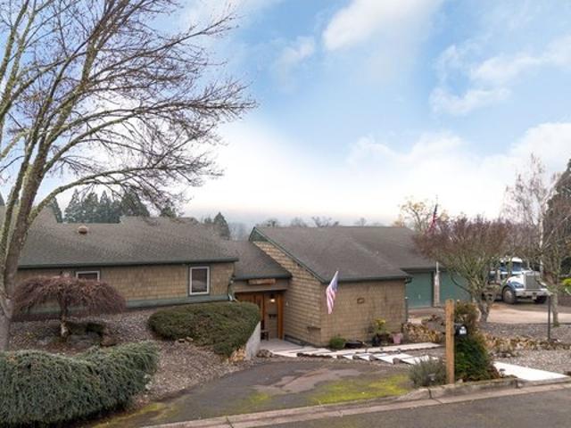 House for sale in Oregonia