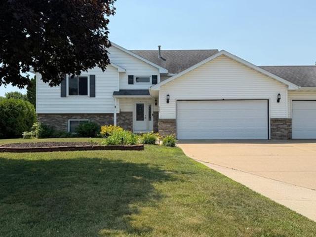 House for sale in Belle Plaine, Minnesota