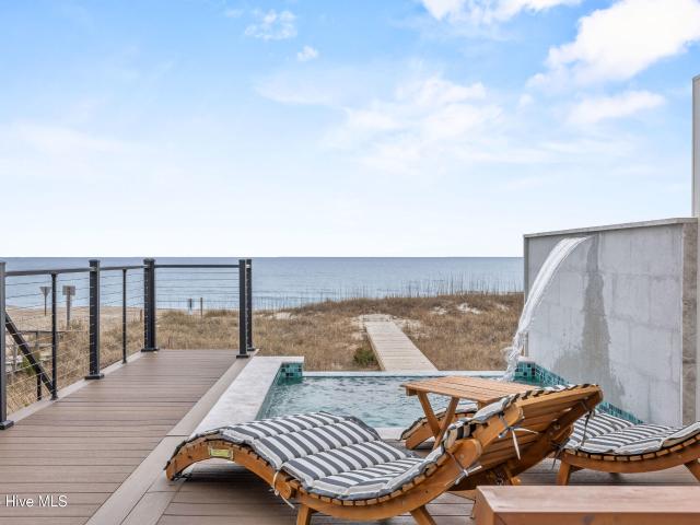 Townhouse for sale in Kure Beach, North Carolina