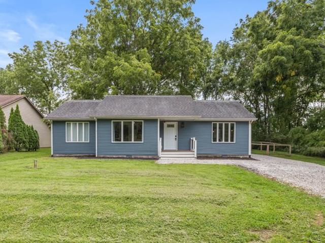 House for sale in Coatesville, Indiana