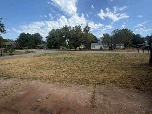 House for sale in Agra, Oklahoma