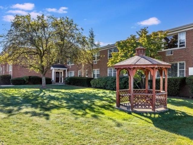 Condo for sale in Passaic, New Jersey