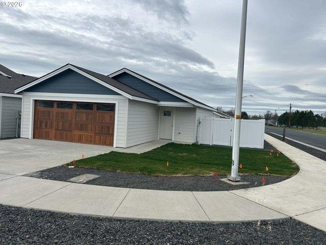 Townhouse for sale in Oregonia