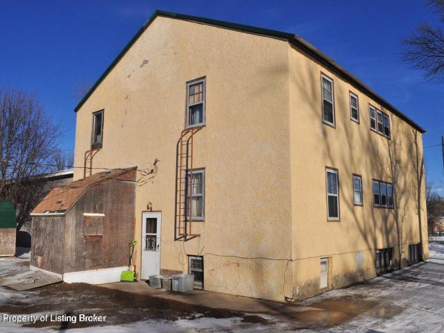 House for sale in Mount Lemmon, South Dakota