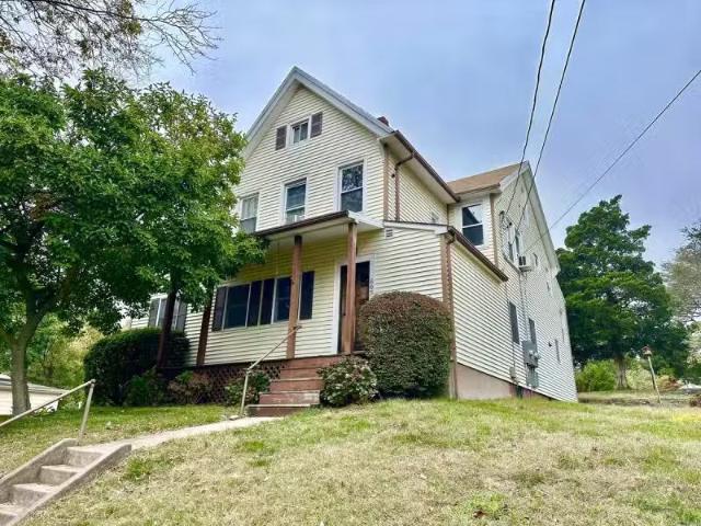 House for rent in West Haven