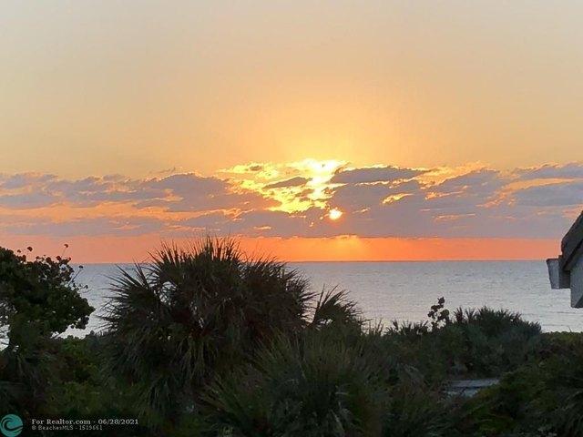 Condo for sale in Jupiter, Florida
