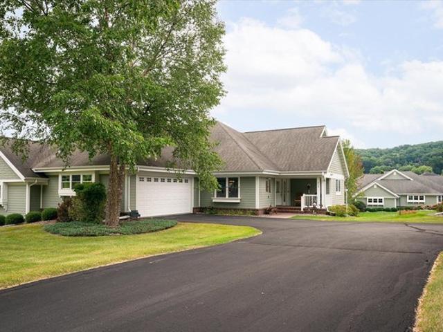 Condo for sale in Onalaska, Wisconsin