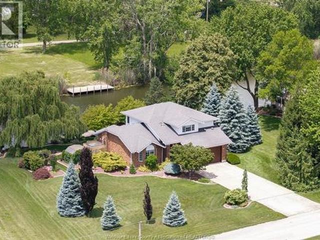 House for sale in Lakeshore, Ontario