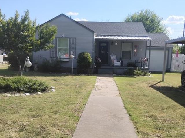 House for sale in Ballinger, Texas
