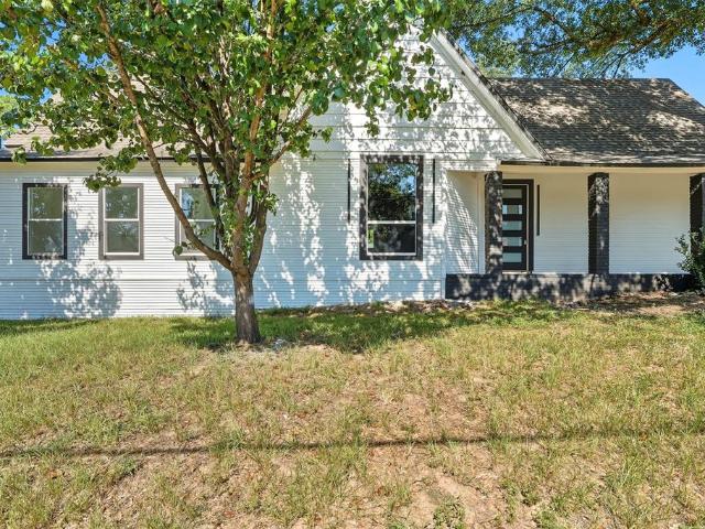 House for sale in Wood, Texas
