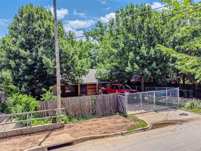 House for sale in Arlington, Texas