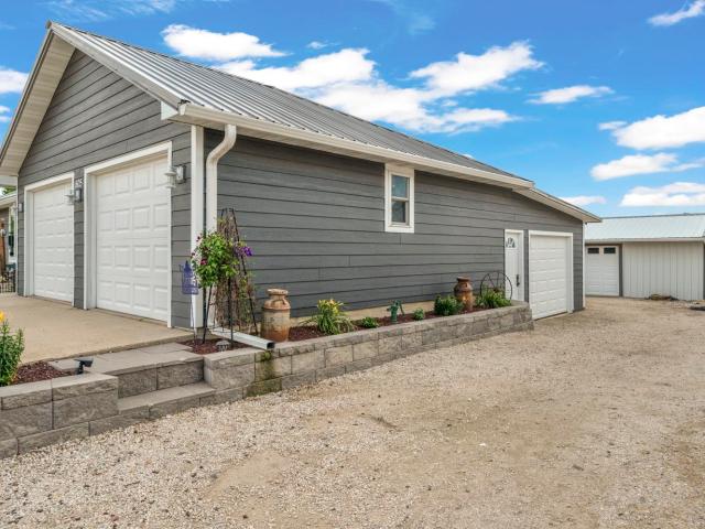 House for sale in Graettinger, Iowa