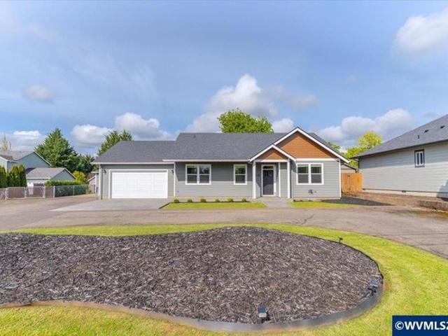 House for sale in Oregonia