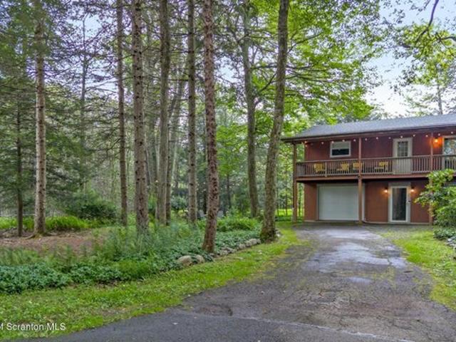 House for sale in Cresco, Pennsylvania