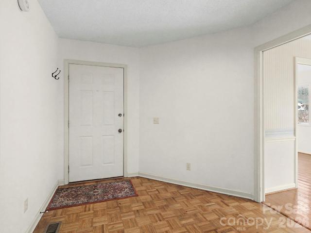 Condo for sale in Hendersonville, North Carolina
