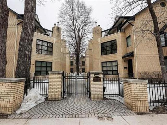 Townhouse for sale in East St. Paul, Manitoba
