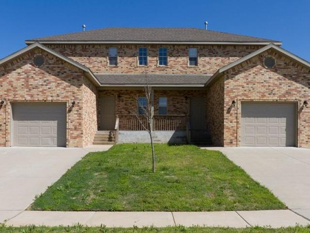 Townhouse for rent in Ark