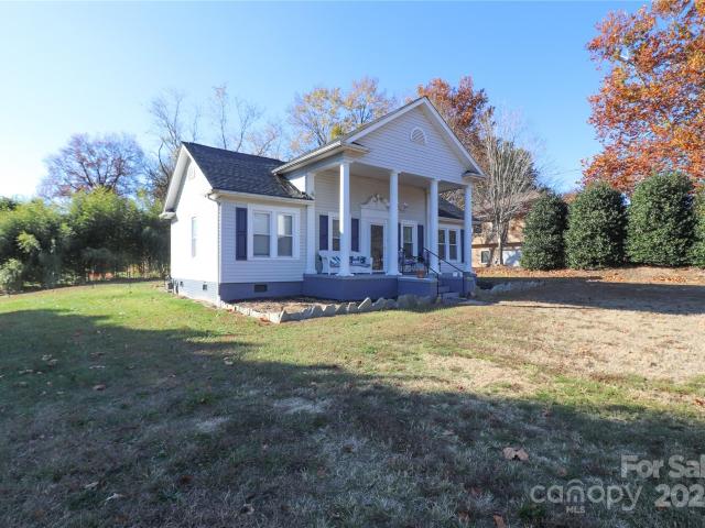 House for sale in Hildebran, North Carolina