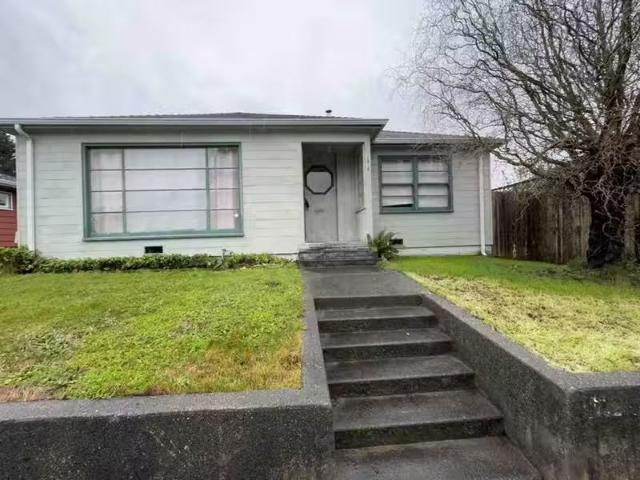 House for rent in Eureka