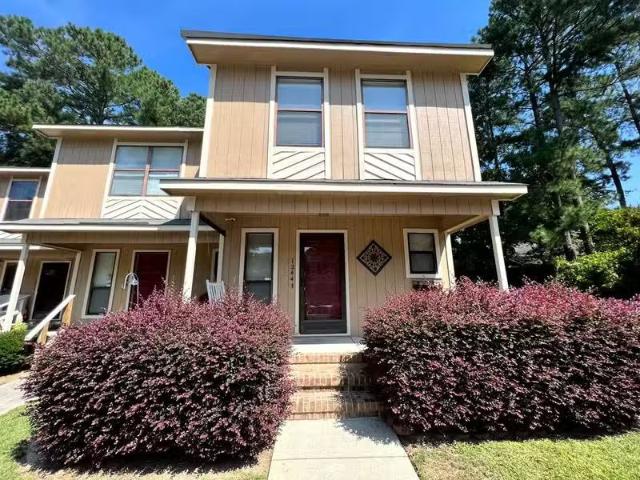 Condo for rent in Fayetteville