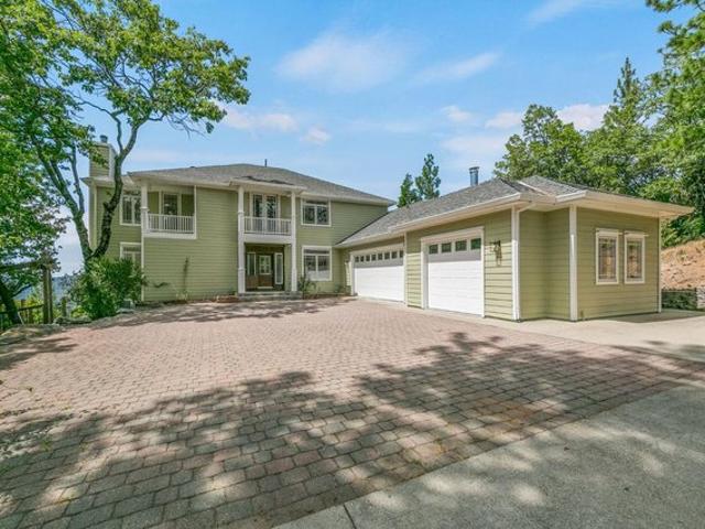 House for sale in Camino, California