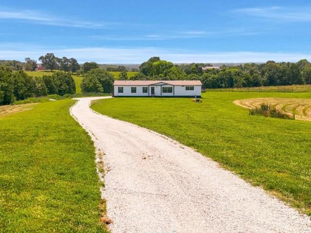 House for sale in Clever, Missouri