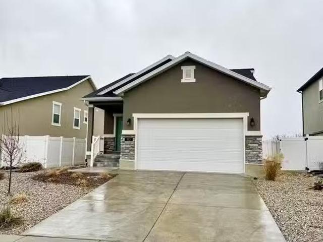 House for rent in Magna