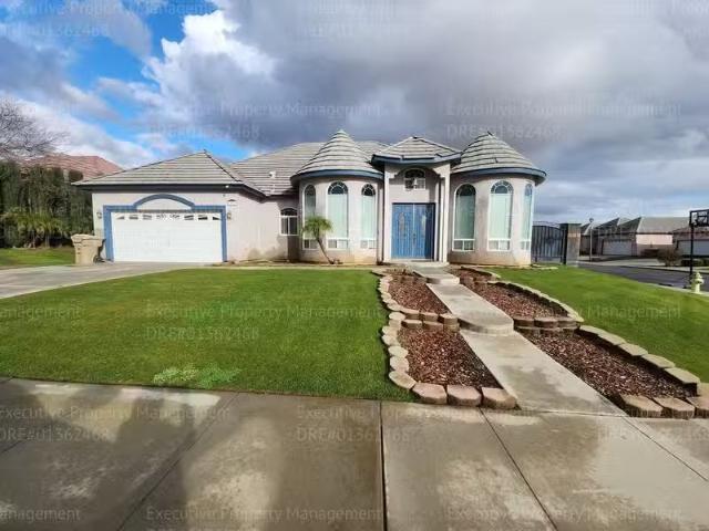House for rent in Bakersfield
