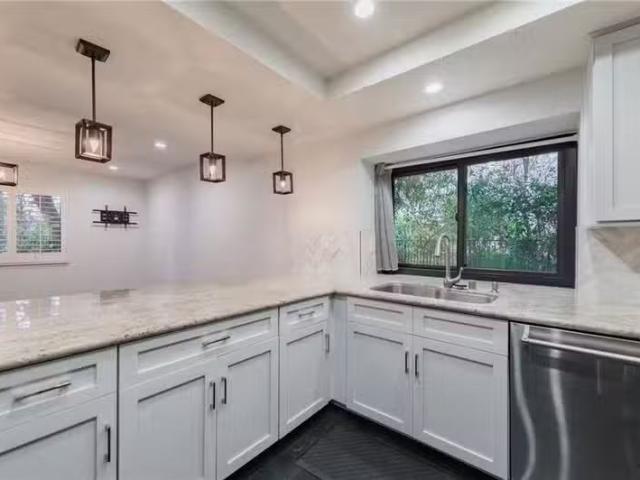 Condo for rent in Irvine, Woodbridge