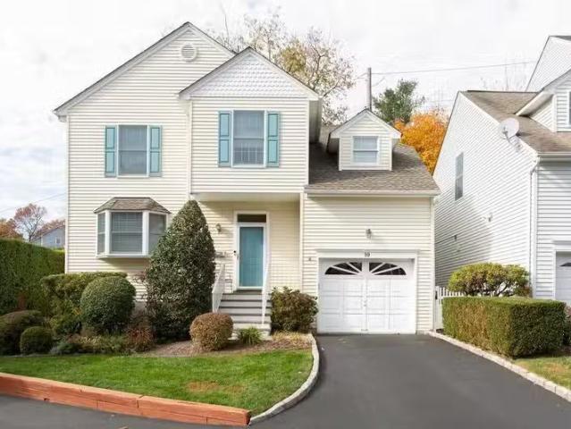 Condo for rent in White Plains, New York