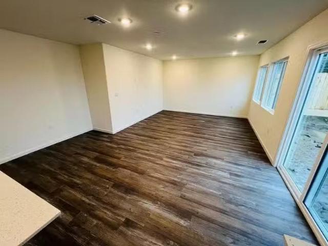 House for rent in Riverside