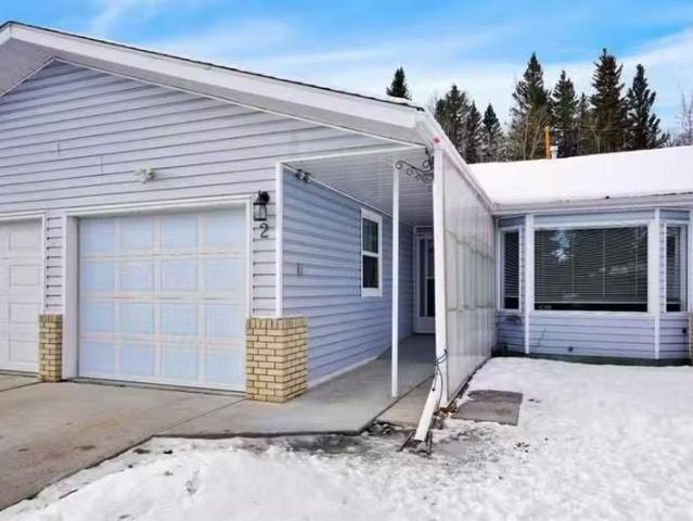 House for rent in Lousana, Alberta