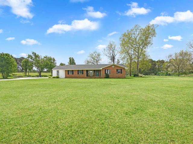 House for sale in Thorsby, Alabama