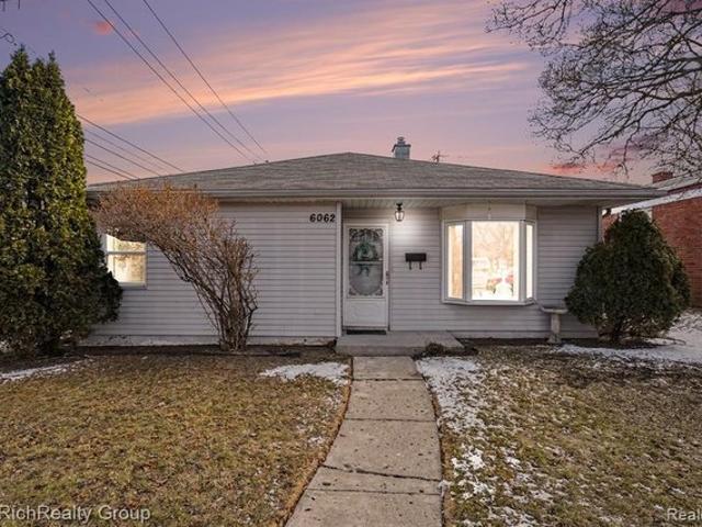 House for sale in Dearborn Heights, Michigan