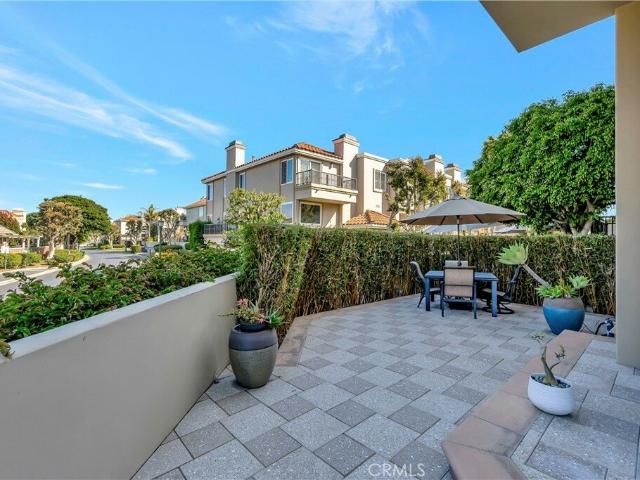 Townhouse for sale in Huntington Beach
