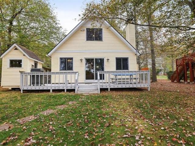 House for sale in Cresco, Pennsylvania