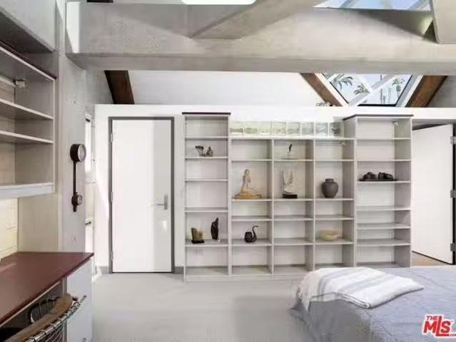 Condo for sale in North Hollywood Condo for sale in North Hollywood