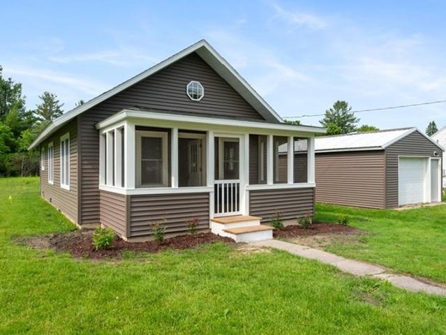 House for sale in Indian River, Michigan