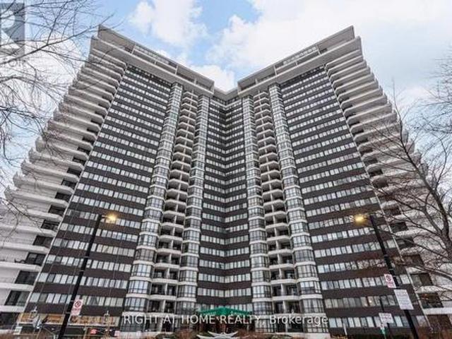 Condo for sale in Applewood, Mississauga