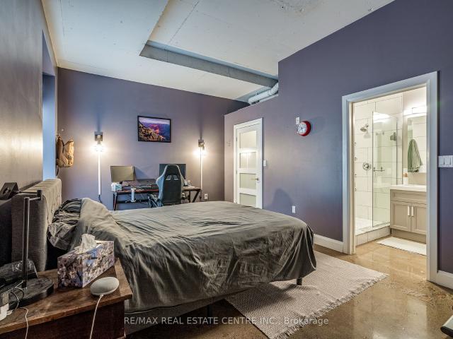 Condo for sale in Ancaster, Ontario