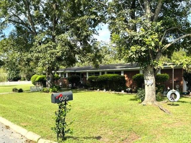 House for sale in Ashford, Alabama