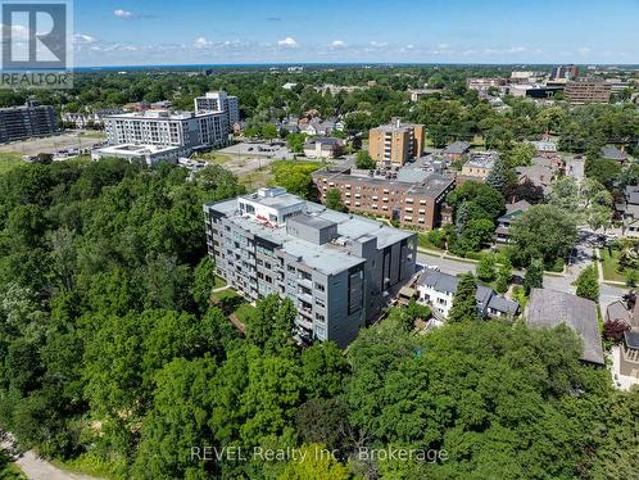 Condo for sale in Niagara, Ontario