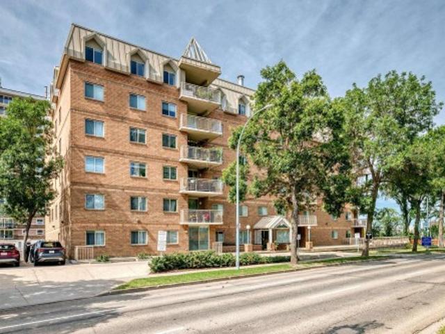 Condo for sale in Wedgewood, Alberta